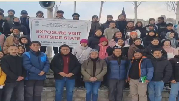 School students of Leh visit Delhi and Agra under Samagra Shiksha schemes